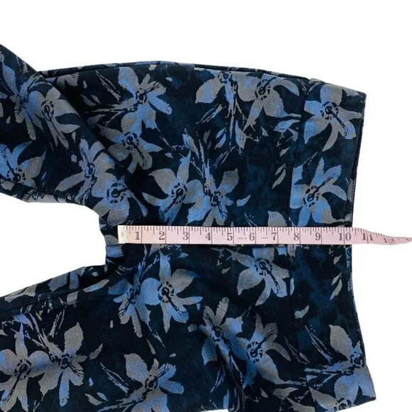 Joseph Ribkoff Metallic Pull On Cropped Pants Sz 6​​​​​​​​​​​​​​ - Picture 6 of 8